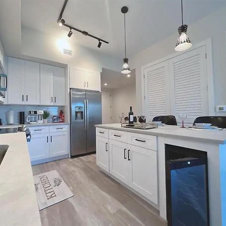 Lux Property Great For 1 To 8 Guests-Family Trip ,5Beds 2Rooms Staycation With Gym And Ev, Proximity To Downtown And Beaches 웨스트 팜 비치 외부 사진