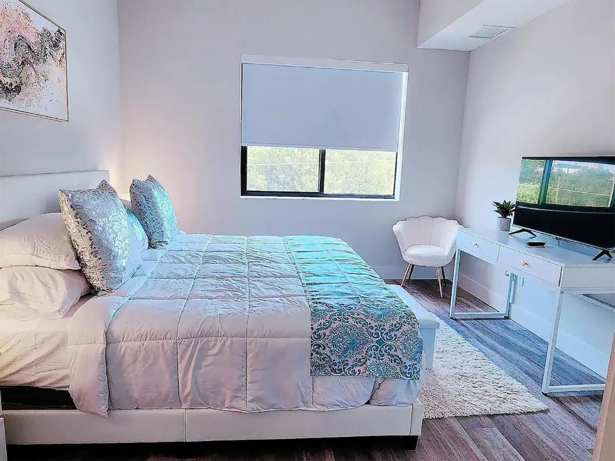 Lux Property Great For 1 To 8 Guests-Family Trip ,5Beds 2Rooms Staycation With Gym And Ev, Proximity To Downtown And Beaches 웨스트 팜 비치 외부 사진