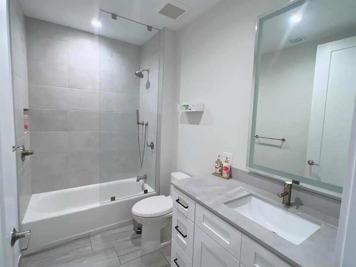 Lux Property Great For 1 To 8 Guests-Family Trip ,5Beds 2Rooms Staycation With Gym And Ev, Proximity To Downtown And Beaches 웨스트 팜 비치 외부 사진
