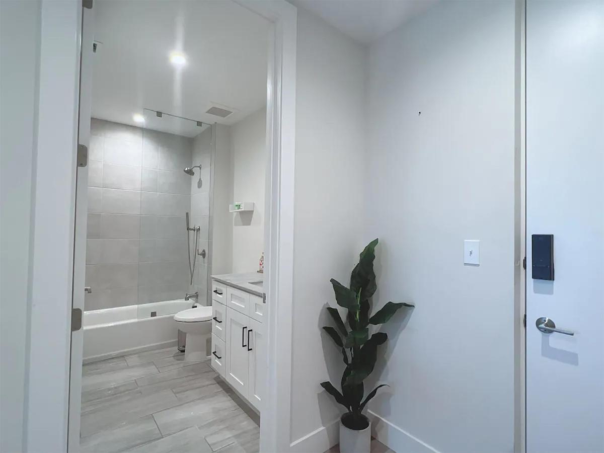 Lux Property Great For 1 To 8 Guests-Family Trip ,5Beds 2Rooms Staycation With Gym And Ev, Proximity To Downtown And Beaches 웨스트 팜 비치 외부 사진