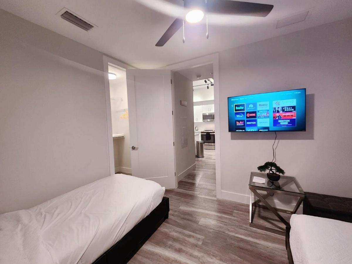 Lux Property Great For 1 To 8 Guests-Family Trip ,5Beds 2Rooms Staycation With Gym And Ev, Proximity To Downtown And Beaches 웨스트 팜 비치 외부 사진