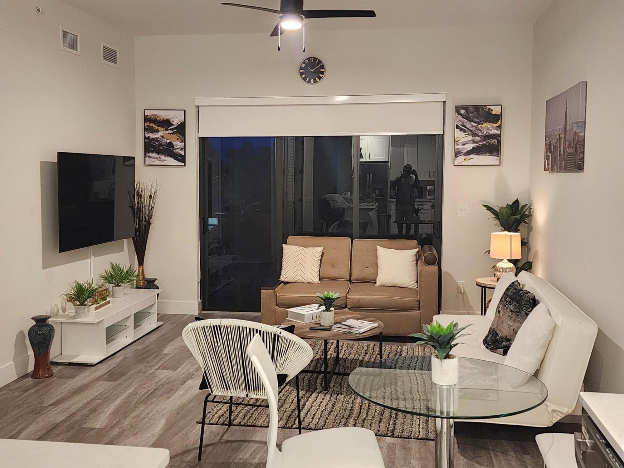 Lux Property Great For 1 To 8 Guests-Family Trip ,5Beds 2Rooms Staycation With Gym And Ev, Proximity To Downtown And Beaches 웨스트 팜 비치 외부 사진